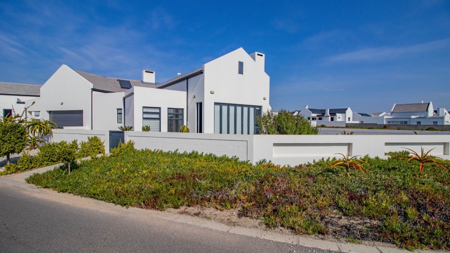 3 Bedroom Property for Sale in Britannia Beach Estate Western Cape